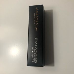 Anastasia Beverly Hills Stick Foundation Banana